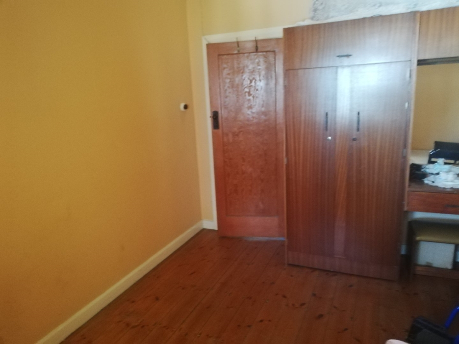 4 Bedroom Property for Sale in Oakdale Western Cape